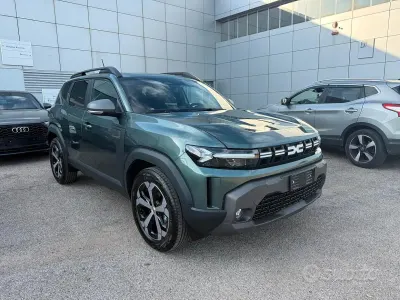 Nuova Dacia Duster Journey 122 CV (89 kW) 2026 Verde Station wagon