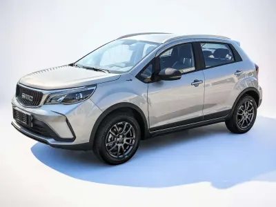 Nuova EMC QUATTRO 103 CV (75 kW) 2026 Argento metallizzato SUV