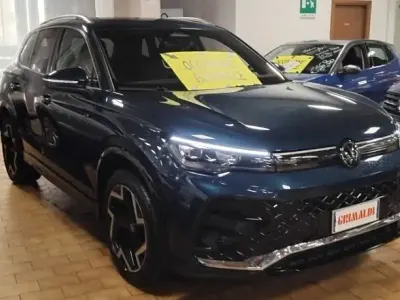 Usata VW Tiguan R-line 150 CV (110 kW) 2025 Night shade / metallizzato SUV