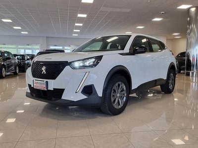 Usata Peugeot 2008 Active 110 CV (80 kW) 2022 Bianco SUV