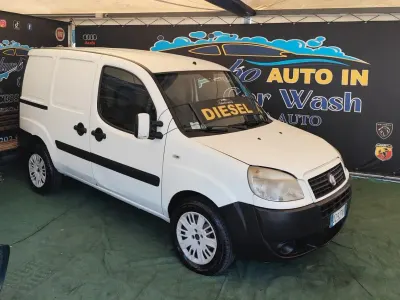 Usata Fiat Doblò S 105 CV (77 kW) 2010 Bianco Monovolume