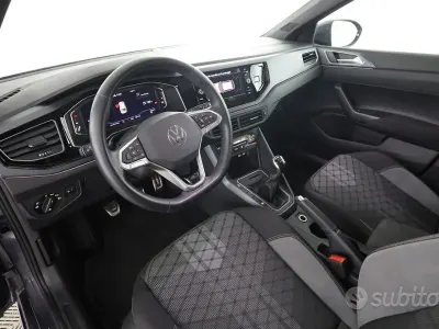 Usata VW Taigo R-line 116 CV (85 kW) 2025 Grigio SUV