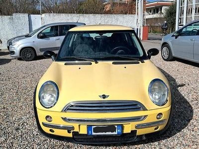 Usata Mini ONE 75 CV (55 kW) 2003 Giallo Utilitaria