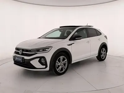 Usata VW Taigo R-line 110 CV (80 kW) 2024 Pure white nero SUV