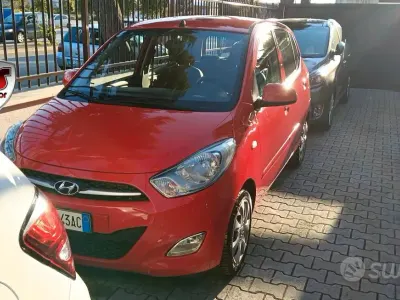 Usata Hyundai i10 Classic 69 CV (50 kW) 2013 Rosso Utilitaria