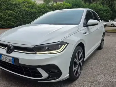 Usata VW Polo R-line 95 CV (69 kW) 2023 Bianco Utilitaria