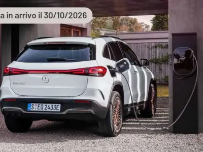 Nuevo Mercedes EQA300 Advanced Plus 139 kW (189 CV) 2025 Plateado SUV