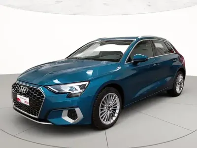 Usata Audi A3 S-Line 150 CV (110 kW) 2022 Blu atollo metallizzato Berlina