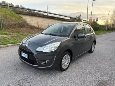 Begagnad Citroën C3 Exclusive 68 HK (50 kW) 2013 Grå Sedan