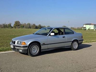 Usata BMW 318 140 CV (102 kW) 1994 Berlina