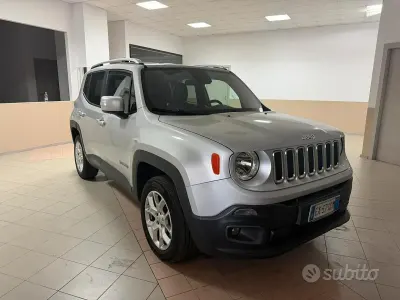 Usata Jeep Renegade Longitude 140 CV (102 kW) 2014 Grigio SUV