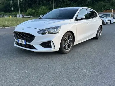 Usata Ford Focus ST-Line 120 CV (88 kW) 2018 Bianco Berlina