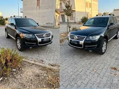 Usata VW Touareg 174 CV (127 kW) 2007 Nero SUV