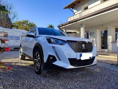 Usata Peugeot 2008 Allure 102 CV (75 kW) 2020 SUV