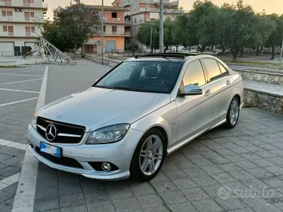 Usata Mercedes C200 AMG 136 CV (100 kW) 2011 Berlina