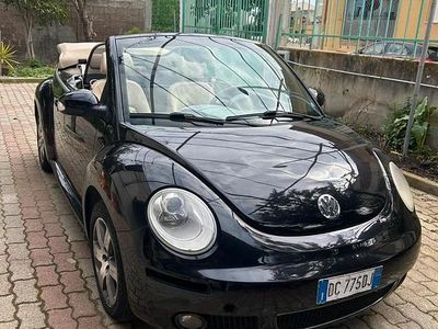 Usata VW New Beetle 105 CV (77 kW) 2005 Nero Utilitaria