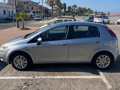 Usata Fiat Grande Punto 75 CV (55 kW) 2007 Grigio Utilitaria