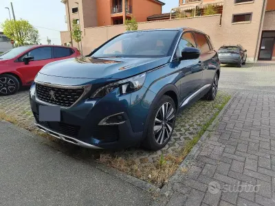 Usata Peugeot 5008 120 CV (88 kW) 2017 Verde Berlina
