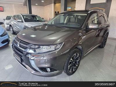 Usata Mitsubishi Outlander P-HEV 163 CV (119 kW) 2018 Bronzo SUV