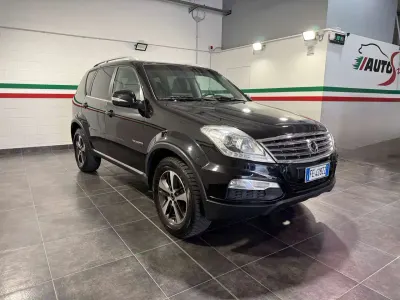 Usata SsangYong Rexton 177 CV (130 kW) 2016 Nero SUV