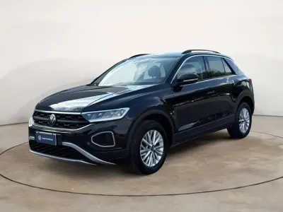 Usata VW T-Roc Life 116 CV (85 kW) 2025 Nero SUV