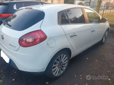 Usata Fiat Bravo 90 CV (66 kW) 2014 Bianco Utilitaria