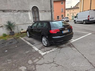 Begagnad Audi A3 Attraction 2013 Svart Sedan