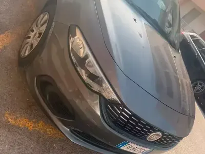 Usata Fiat Tipo 95 CV (69 kW) 2017 Grigio Berlina