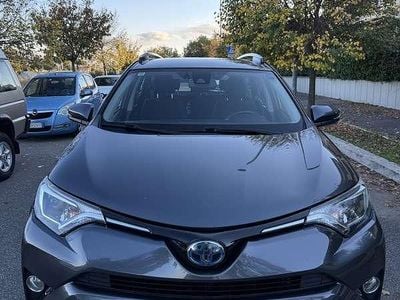 Begagnad Toyota RAV4 Hybrid