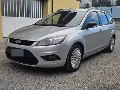 Usata Ford Focus Titanium 109 CV (80 kW) 2009 Grigio Station wagon
