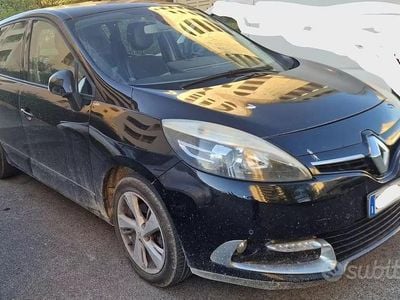 Usata Renault Scénic III 110 CV (80 kW) 2013 Nero Monovolume