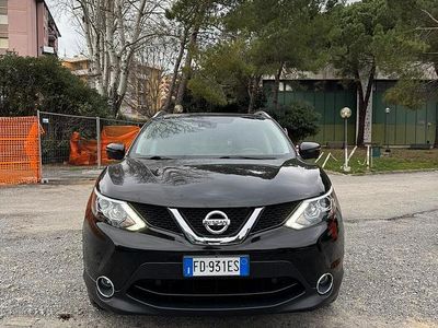 Usata Nissan Qashqai Tekna 130 CV (95 kW) 2016 Nero SUV