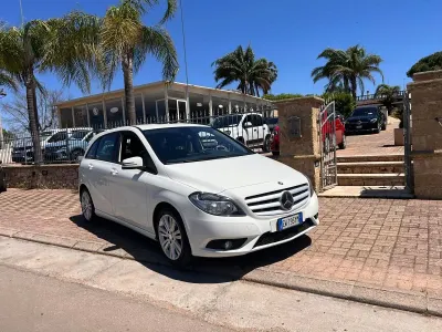 Käytetty Mercedes B160