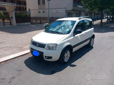 Usata Fiat Panda Climbing 77 CV (56 kW) 2009 Bianco Utilitaria