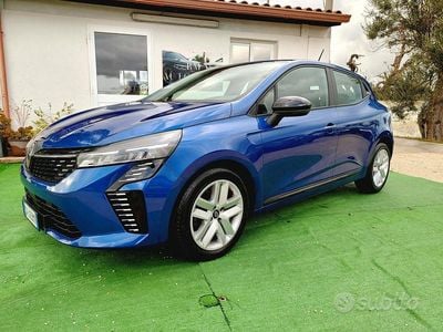 Usata Renault Clio V Evolution 65 CV (47 kW) 2024 Blu Berlina