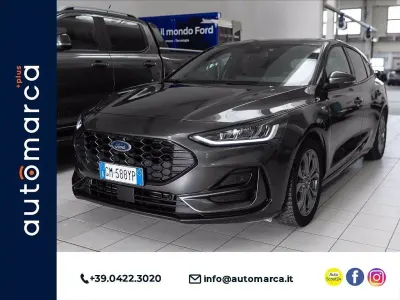 Usata Ford Focus ST-Line X 125 CV (91 kW) 2023 Grigio metallizzato Berlina
