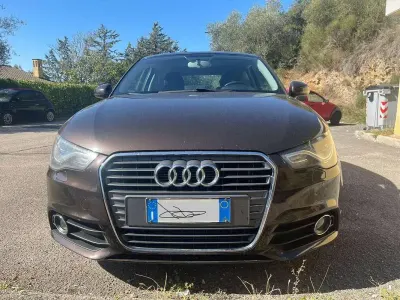 Usata Audi A1 Ambition 90 CV (66 kW) 2011 Marrone Utilitaria