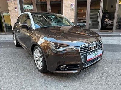 Usata Audi A1 Ambition 105 CV (77 kW) 2011 Marrone Utilitaria