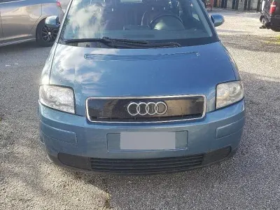Usata Audi A2 75 CV (55 kW) 2002 Blu Utilitaria