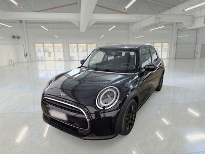 Usata Mini Cooper Classic 135 CV (99 kW) 2022 Nero Utilitaria