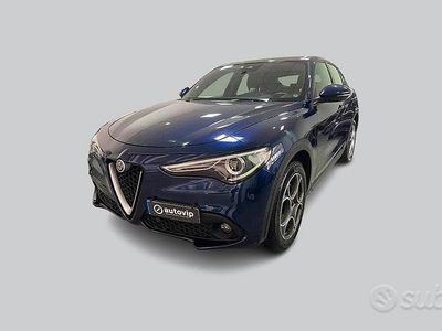 Usata Alfa Romeo Stelvio Executive 210 CV (154 kW) 2017 Blu SUV