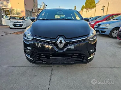 Usata Renault Clio 75 CV (55 kW) 2017 SUV