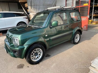 usata Suzuki Jimny 2013 70000 km cerchi lega gomme nuove