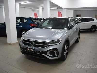 Usata VW T-Roc R-line 150 CV (110 kW) 2024 Grigio SUV