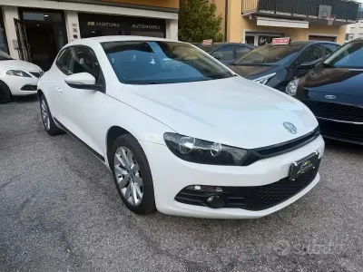 Usata VW Scirocco 122 CV (89 kW) 2011 Bianco Coupé