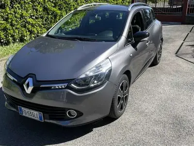 Usata Renault Clio GrandTour 75 CV (55 kW) 2016 Grigio Station wagon
