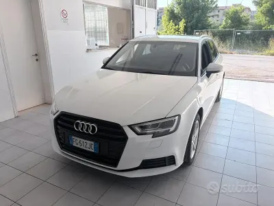 Usata Audi A3 110 CV (80 kW) 2017 Berlina