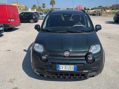 Usata Fiat Panda Cross Cross 70 CV (51 kW) 2025 468verde foresta metallizzato Utilitaria