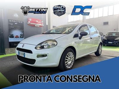 Usata Fiat Punto Lounge 69 CV (50 kW) 2013 Bianco Utilitaria