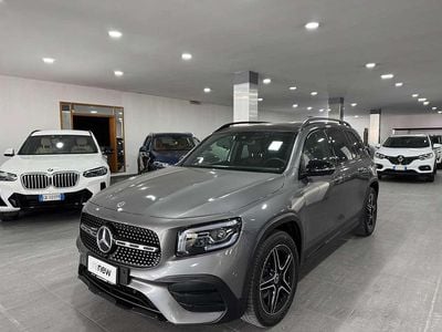 Begagnad Mercedes GLB200 Premium 150 HK (110 kW) 2023 Grå SUV